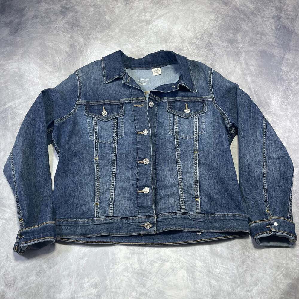 Signature by Levi Strauss & Co. Gold Women's Blue Denim Trucker Jacket Size XL